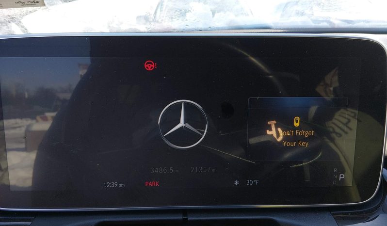 
								Mercedes-Benz C 300 full									