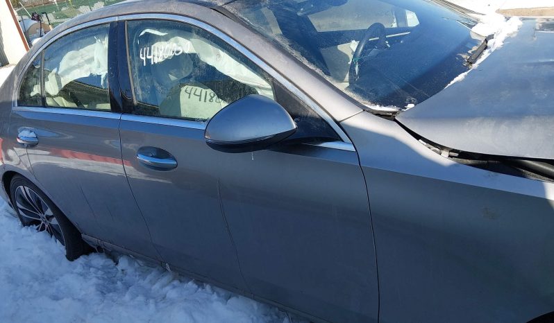 
								Mercedes-Benz C 300 full									