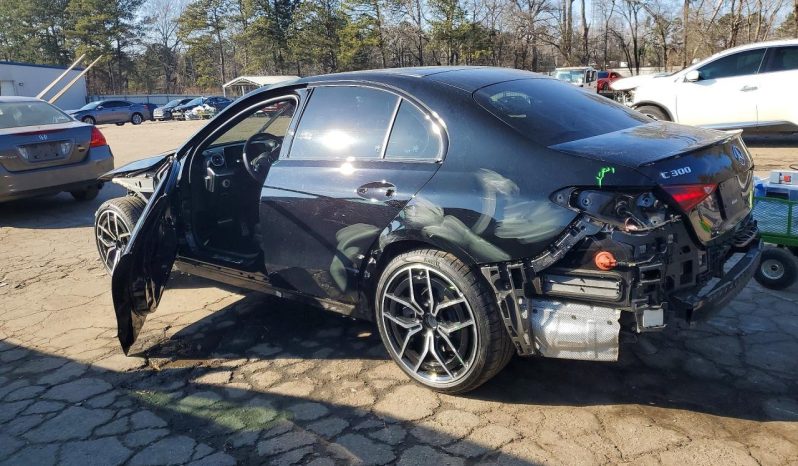 
								Mercedes-Benz C-Class full									