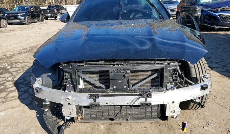 
								Mercedes-Benz C-Class full									