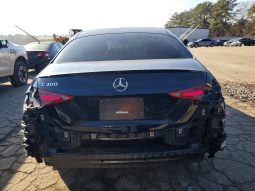 
										Mercedes-Benz C-Class full									