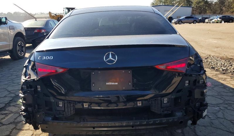 
								Mercedes-Benz C-Class full									