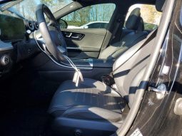 
										Mercedes-Benz C-Class full									