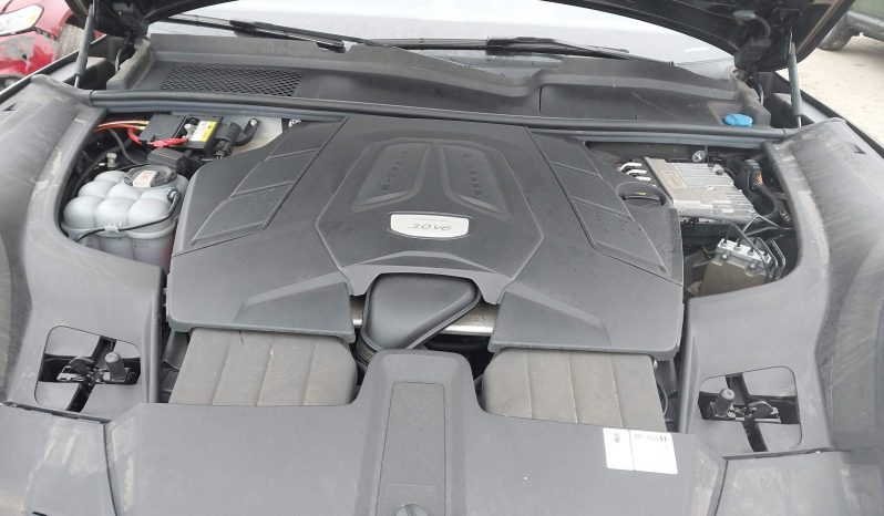 
								Porsche Cayenne full									