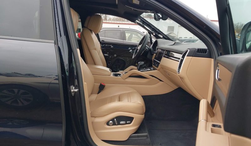 
								Porsche Cayenne full									