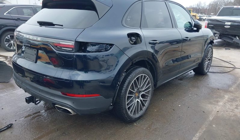 
								Porsche Cayenne full									