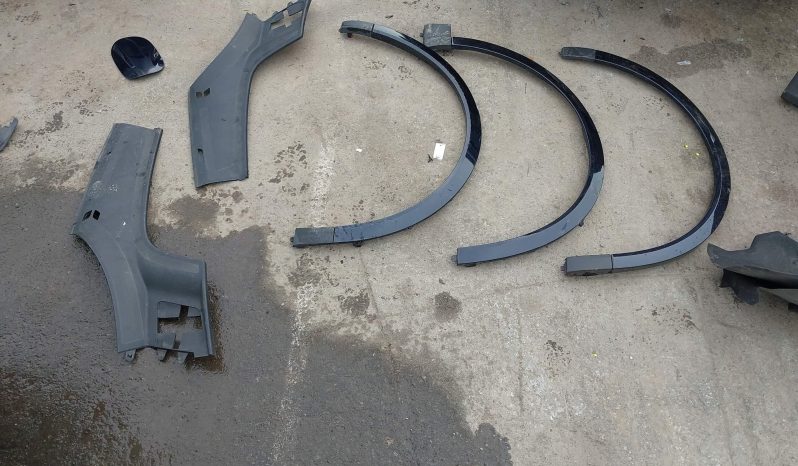 
								Porsche Cayenne full									