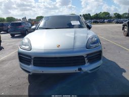 
										Porsche Cayenne Coupe full									