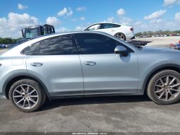 
										Porsche Cayenne Coupe full									