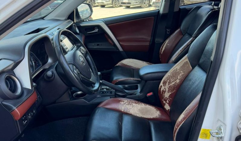 
								2014 Toyota RAV4 full									