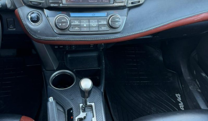 
								2014 Toyota RAV4 full									