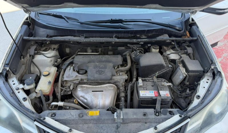 
								2014 Toyota RAV4 full									