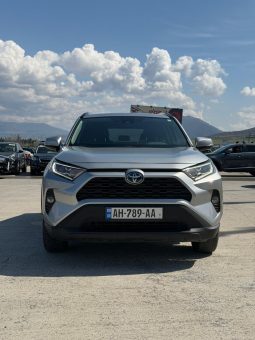 
										2021 Toyota RAV4, Xle full									