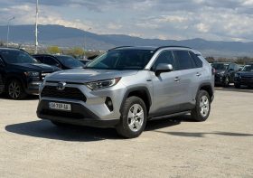 2021 Toyota RAV4, Xle