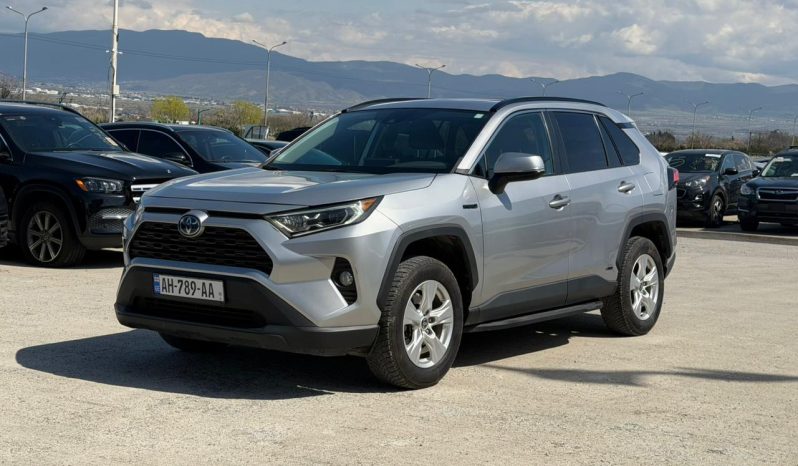 
								2021 Toyota RAV4, Xle full									