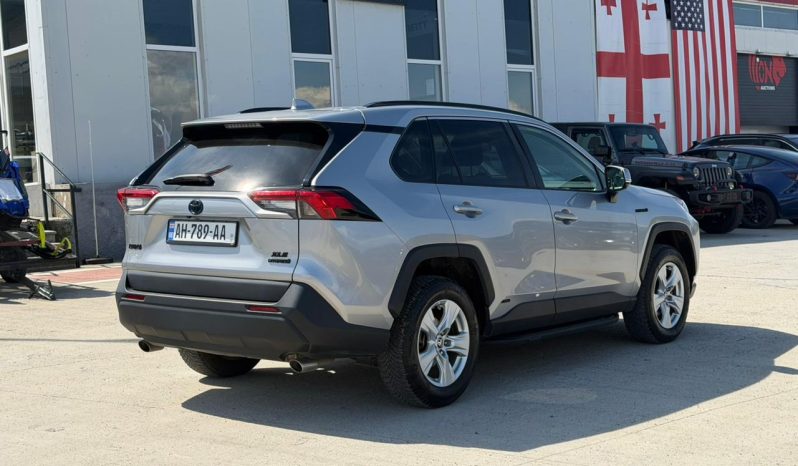 
								2021 Toyota RAV4, Xle full									