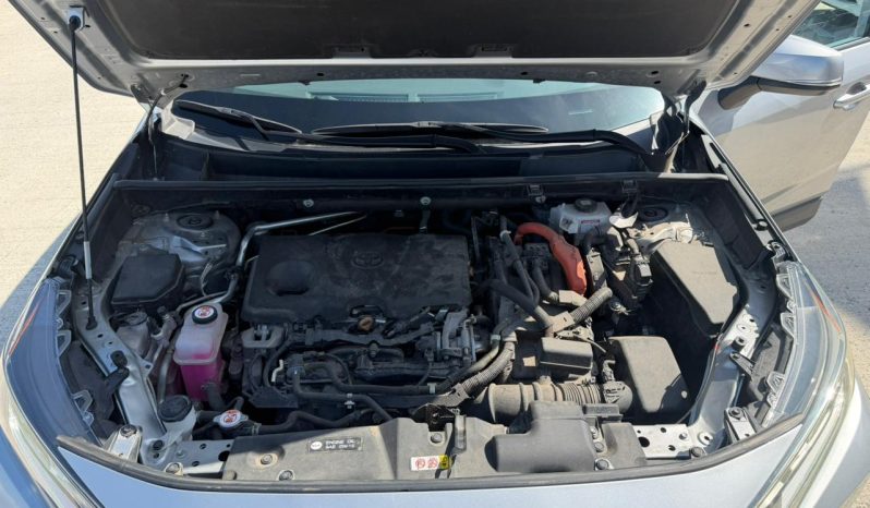 
								2021 Toyota RAV4, Xle full									