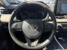 
										2021 Toyota RAV4, Xle full									