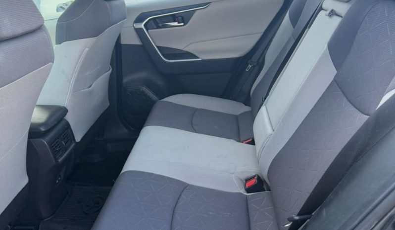 
								2023 Toyota RAV4, Xle full									