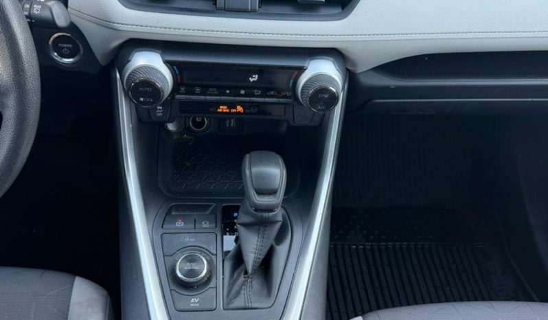 
								2023 Toyota RAV4, Xle full									