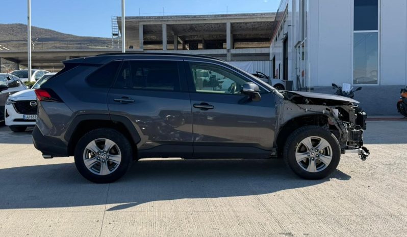 
								2023 Toyota RAV4, Xle full									