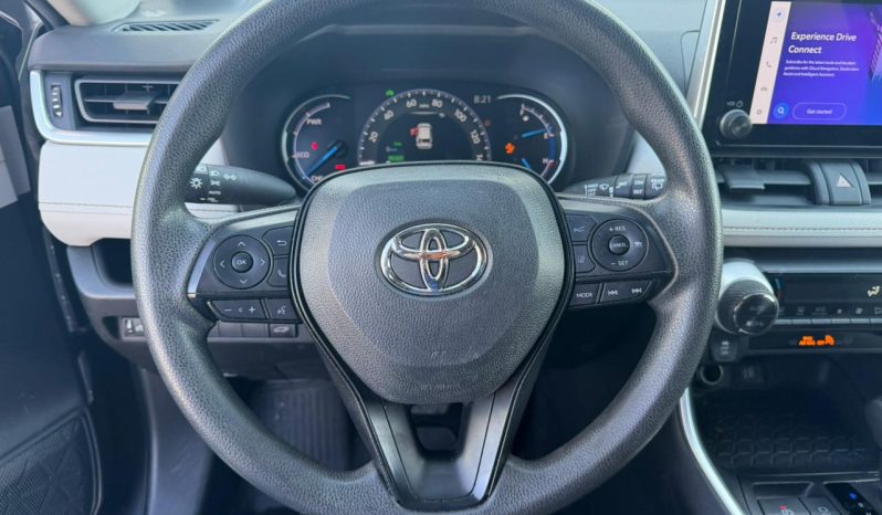 
								2023 Toyota RAV4, Xle full									