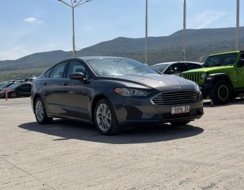 2020 Ford Fusion, SE