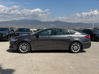 2020 Ford Fusion, SE