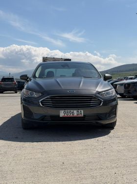 2020 Ford Fusion, SE