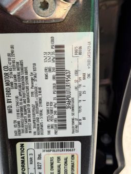 
										2020 Ford Fusion, SE full									