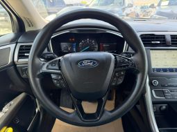 
										2020 Ford Fusion, SE full									