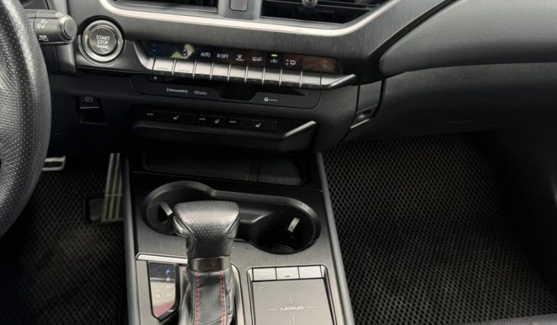 
								2019 Lexus UX, UX 200 full									