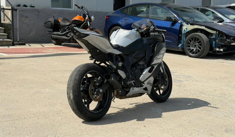 
								2025 Kawasaki ZX400, S full									