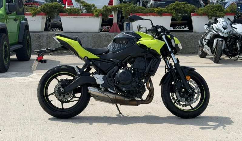 
								2024 Kawasaki ER650, P full									