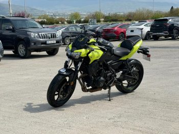 2024 Kawasaki ER650, P