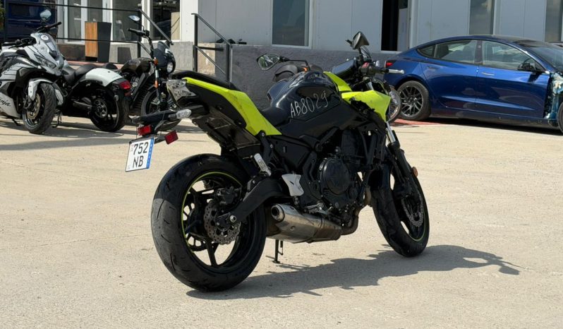 
								2024 Kawasaki ER650, P full									