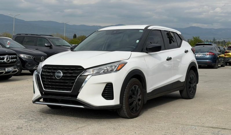 
								Nissan Kicks full									