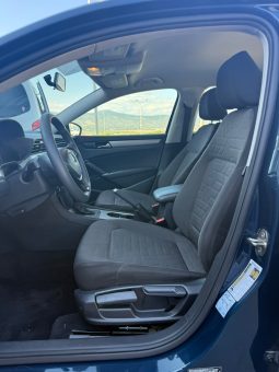 
										2020 Volkswagen Passat, S full									