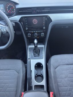 
										2020 Volkswagen Passat, S full									