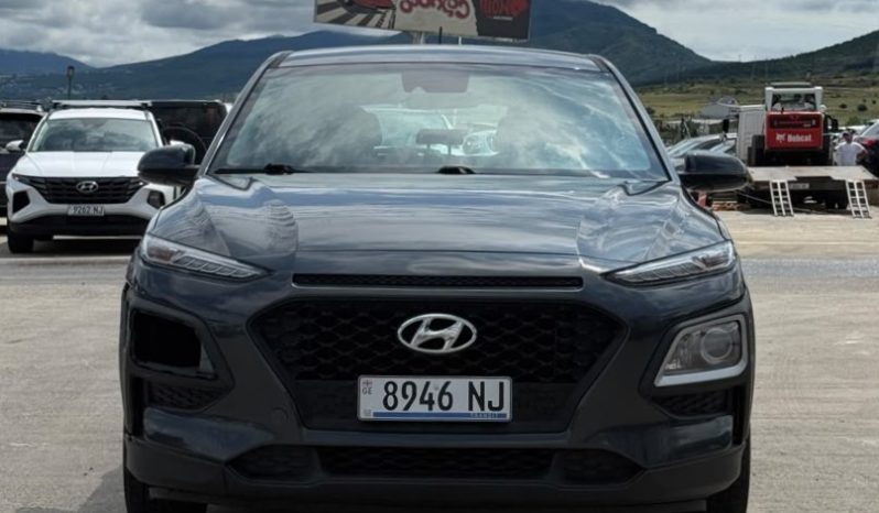 
								Hyundai Kona full									
