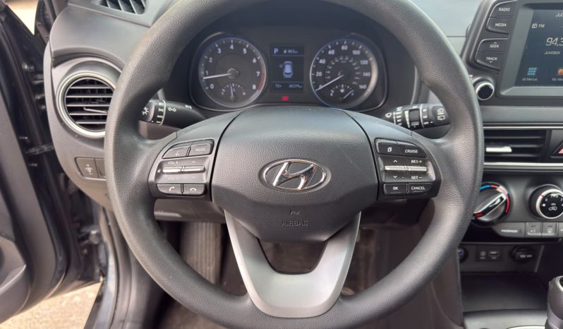 
								Hyundai Kona full									
