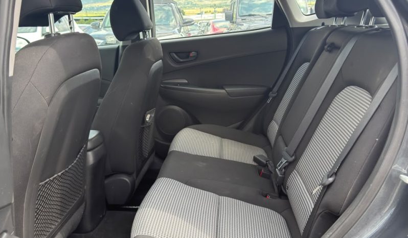 
								Hyundai Kona full									