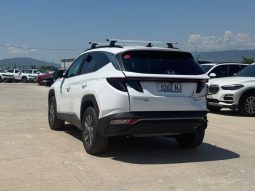 
										Hyundai Tucson HYBRID full									