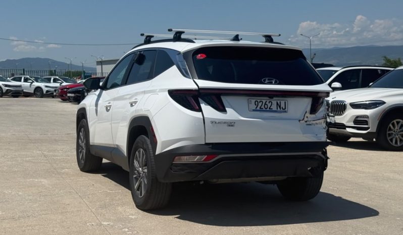 
								Hyundai Tucson HYBRID full									