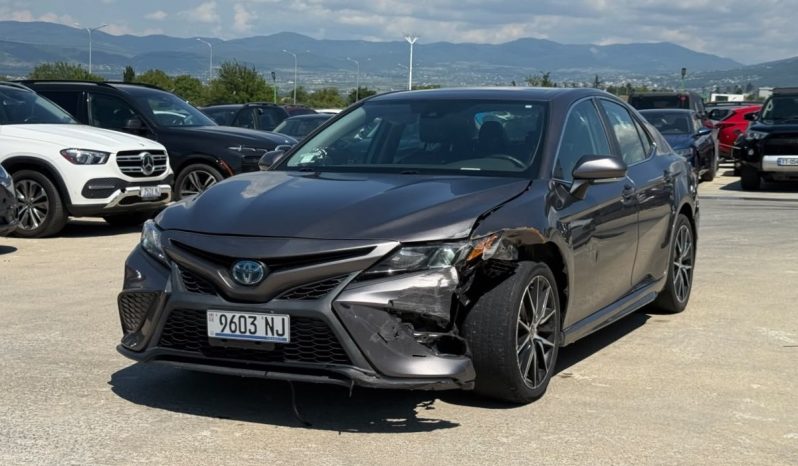 
								2023 Toyota Camry HYBRID SE full									