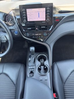 
										2023 Toyota Camry HYBRID SE full									