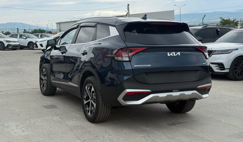 
								Kia Sportage Hybrid full									