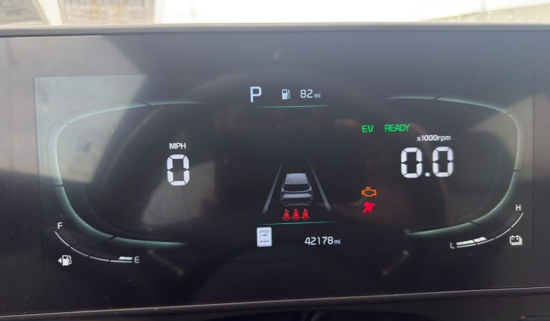 
								Kia Sportage Hybrid full									