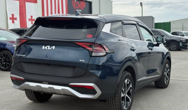 
								Kia Sportage Hybrid full									