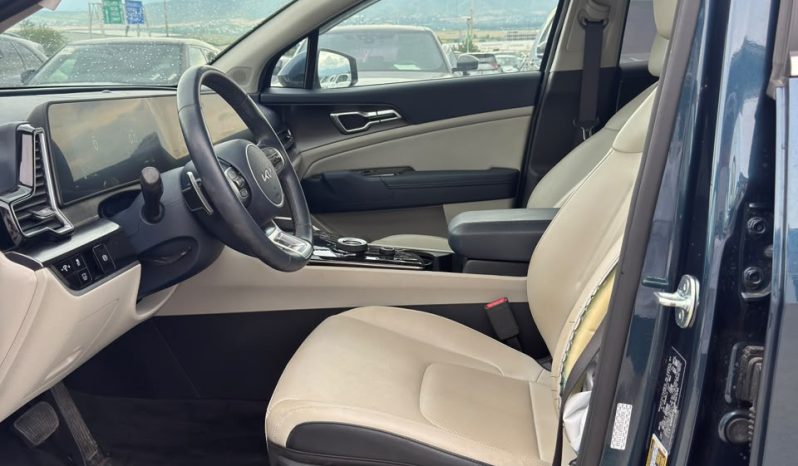 
								Kia Sportage Hybrid full									